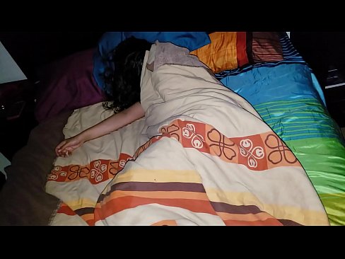 ❤️ Nevlastní syn buzeruje svou mladou nevlastní matku, zatímco ona spí. ️ Krásné porno u nás cs.sitevox.top